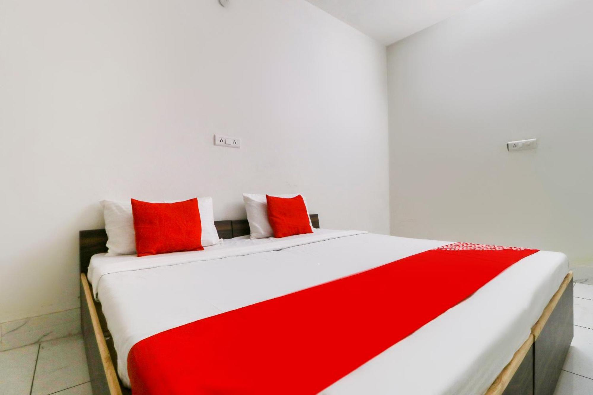 Hotel O Sky Garden Ludhiana Exterior photo