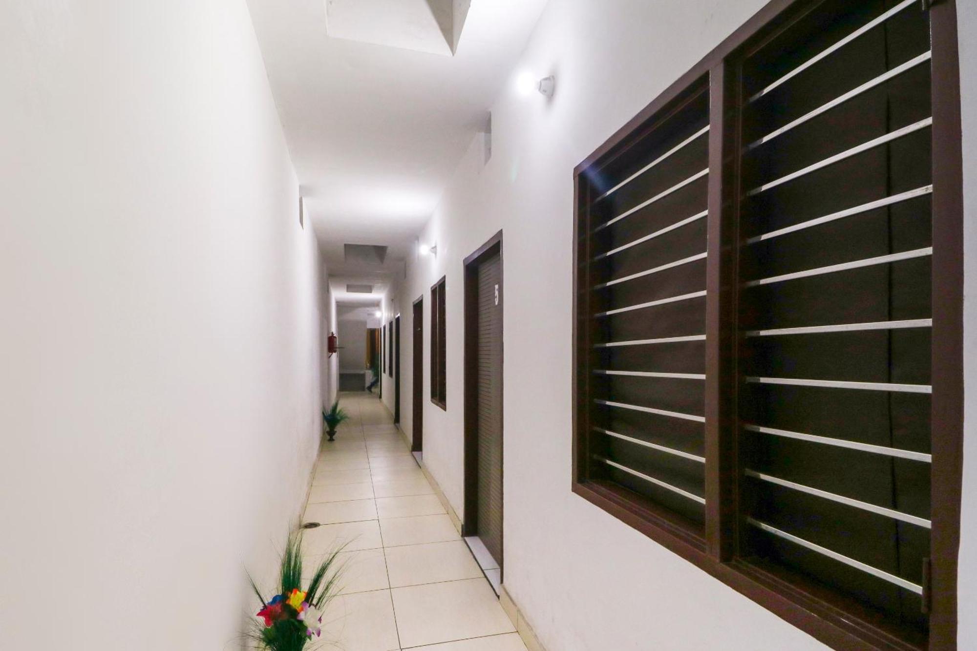 Hotel O Sky Garden Ludhiana Exterior photo